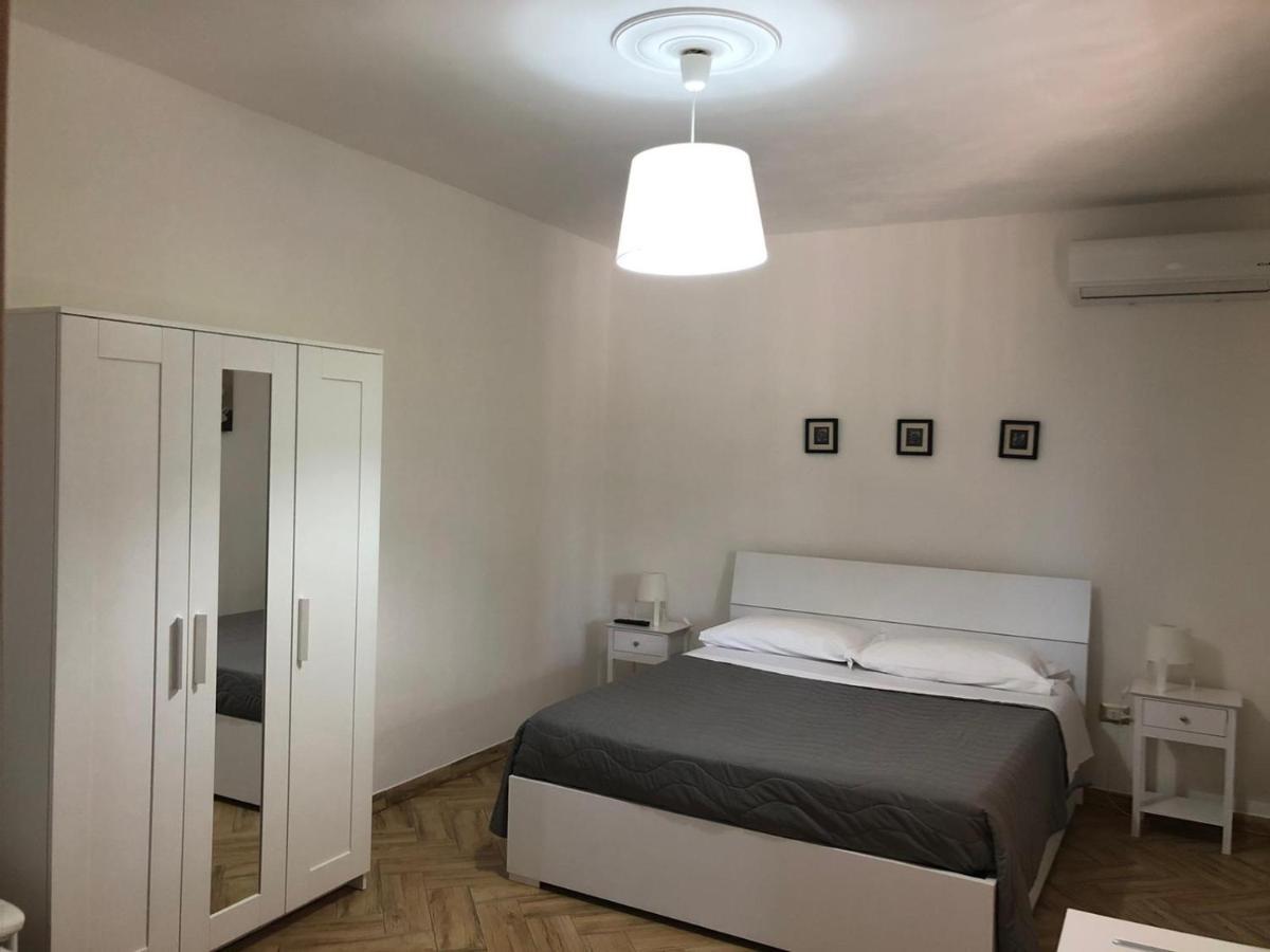 Casa Giulia Hotel Niscemi Екстериор снимка